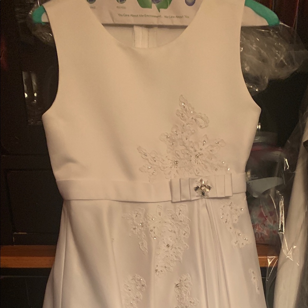 Girls size 8.5 communion dress